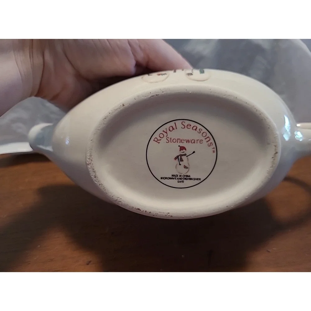 Vintage Royal Seasons Snowmen Stoneware Pattern GRAVY BOAT & PLATE Set‎